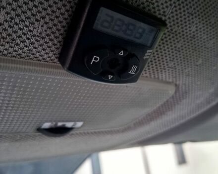 Мерседес Вито 2007 в Яготине на Automoto.ua Красный Мерседес Вито, объемом двигателя 2.1 л и пробегом 264 тыс. км за 6000 $, фото 7 на Automoto.ua