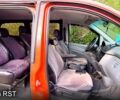 Красный Мерседес Вито, объемом двигателя 2.2 л и пробегом 320 тыс. км за 8700 $, фото 3 на Automoto.ua