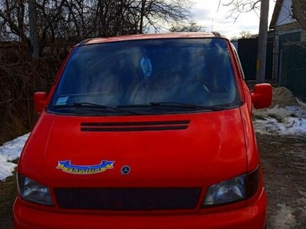 Мерседес Віто 1998 у Черкасах на Automoto.ua Червоний Мерседес Віто, об'ємом двигуна 2.3 л та пробігом 412 тис. км за 3900 $, фото 1 на Automoto.ua