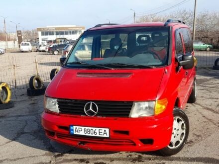 Мерседес Вито 1999 в Запорожье на Automoto.ua Красный Мерседес Вито, объемом двигателя 2 л и пробегом 425 тыс. км за 5500 $, фото 1 на Automoto.ua