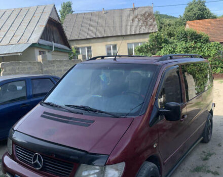 Красный Мерседес Вито, объемом двигателя 2.15 л и пробегом 230 тыс. км за 4500 $, фото 1 на Automoto.ua