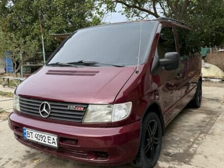 Червоний Мерседес Віто, об'ємом двигуна 2.1 л та пробігом 300 тис. км за 6200 $, фото 1 на Automoto.ua