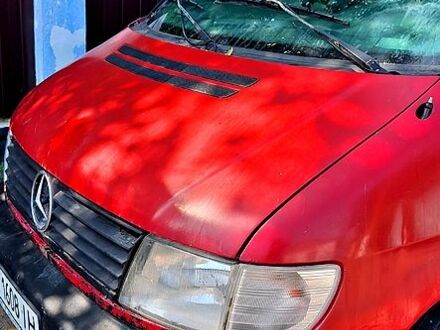 Мерседес Вито 2001 в Снигиревке на Automoto.ua Красный Мерседес Вито, объемом двигателя 2.2 л и пробегом 0 тыс. км за 2500 $, фото 1 на Automoto.ua