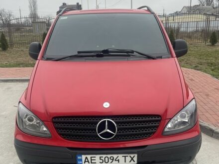 Червоний Мерседес Віто, об'ємом двигуна 2.1 л та пробігом 500 тис. км за 6300 $, фото 1 на Automoto.ua