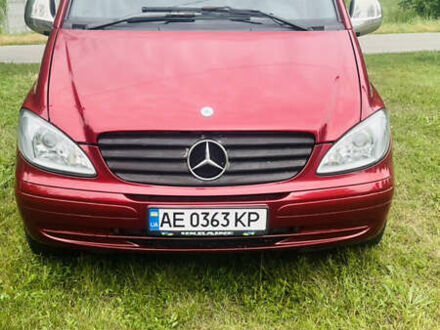 Червоний Мерседес Віто, об'ємом двигуна 2.15 л та пробігом 390 тис. км за 7000 $, фото 1 на Automoto.ua