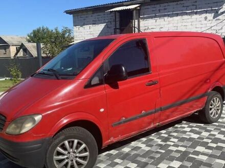 Червоний Мерседес Віто, об'ємом двигуна 2.15 л та пробігом 400 тис. км за 4200 $, фото 1 на Automoto.ua