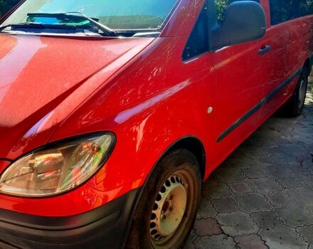 Червоний Мерседес Віто, об'ємом двигуна 2.2 л та пробігом 457 тис. км за 6500 $, фото 1 на Automoto.ua
