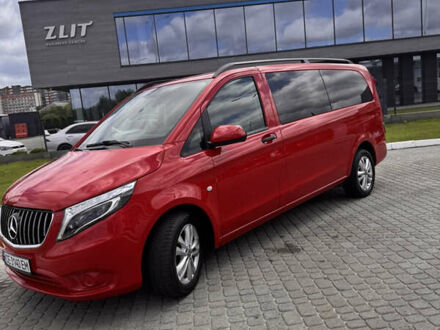 Червоний Мерседес Віто, об'ємом двигуна 2.1 л та пробігом 384 тис. км за 19899 $, фото 1 на Automoto.ua