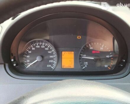 Мерседес Вито, объемом двигателя 2.2 л и пробегом 400 тыс. км за 7300 $, фото 22 на Automoto.ua