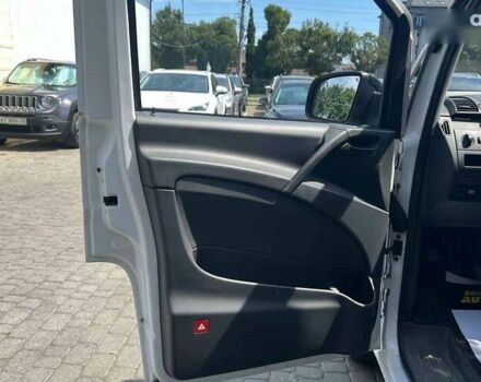 Мерседес Вито, объемом двигателя 2.1 л и пробегом 277 тыс. км за 14990 $, фото 5 на Automoto.ua