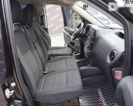 Мерседес Вито, объемом двигателя 2.1 л и пробегом 313 тыс. км за 23900 $, фото 18 на Automoto.ua