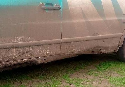 Мерседес Віто, об'ємом двигуна 2.3 л та пробігом 750 тис. км за 2300 $, фото 6 на Automoto.ua