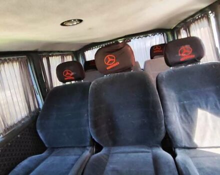 Мерседес Віто, об'ємом двигуна 2.3 л та пробігом 425 тис. км за 3500 $, фото 9 на Automoto.ua
