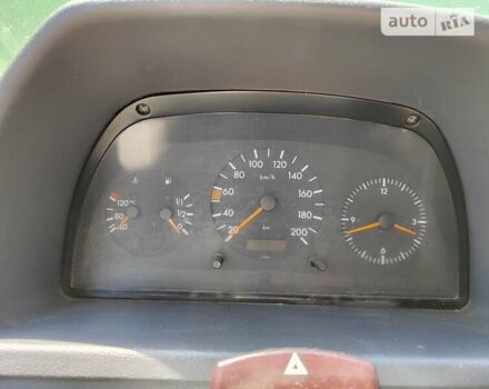 Мерседес Віто, об'ємом двигуна 2.3 л та пробігом 425 тис. км за 3500 $, фото 5 на Automoto.ua