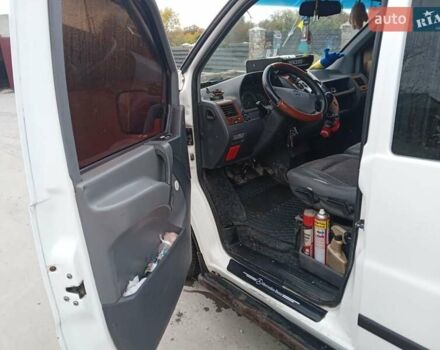 Мерседес Вито, объемом двигателя 2.2 л и пробегом 450 тыс. км за 4200 $, фото 4 на Automoto.ua