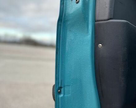 Мерседес Вито, объемом двигателя 0 л и пробегом 250 тыс. км за 3700 $, фото 4 на Automoto.ua