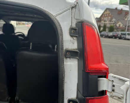 Мерседес Вито, объемом двигателя 2.15 л и пробегом 390 тыс. км за 6000 $, фото 26 на Automoto.ua