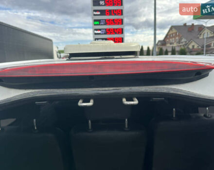 Мерседес Вито, объемом двигателя 2.15 л и пробегом 390 тыс. км за 6000 $, фото 7 на Automoto.ua