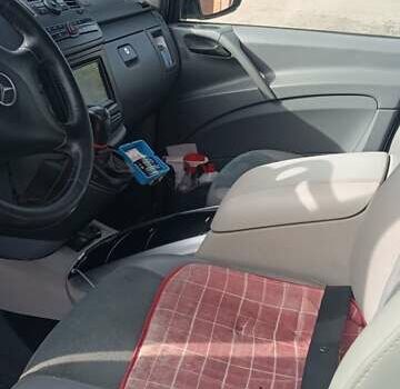 Мерседес Вито, объемом двигателя 2.2 л и пробегом 628 тыс. км за 10100 $, фото 11 на Automoto.ua