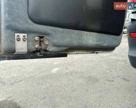 Мерседес Вито, объемом двигателя 2.15 л и пробегом 390 тыс. км за 6000 $, фото 28 на Automoto.ua