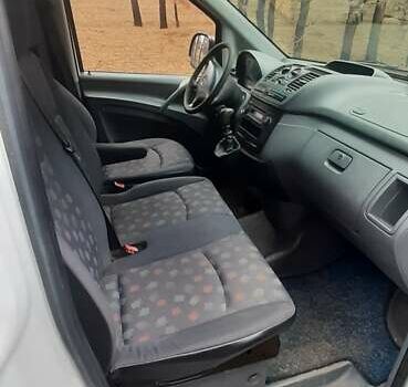 Мерседес Вито, объемом двигателя 2.1 л и пробегом 388 тыс. км за 6300 $, фото 3 на Automoto.ua