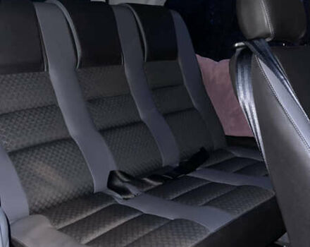 Мерседес Вито, объемом двигателя 2.15 л и пробегом 390 тыс. км за 13500 $, фото 7 на Automoto.ua