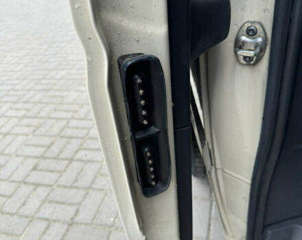 Мерседес Вито, объемом двигателя 2.99 л и пробегом 569 тыс. км за 17500 $, фото 34 на Automoto.ua