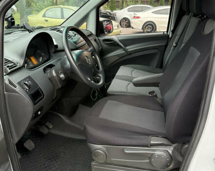 Мерседес Вито, объемом двигателя 2.2 л и пробегом 487 тыс. км за 8500 $, фото 7 на Automoto.ua