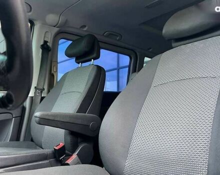 Мерседес Віто, об'ємом двигуна 2.1 л та пробігом 252 тис. км за 13900 $, фото 8 на Automoto.ua