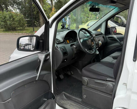 Мерседес Вито, объемом двигателя 2.2 л и пробегом 487 тыс. км за 8500 $, фото 4 на Automoto.ua