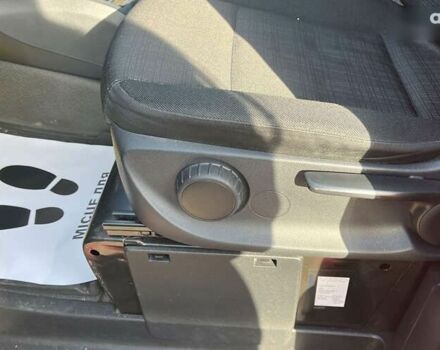 Мерседес Вито, объемом двигателя 2.1 л и пробегом 211 тыс. км за 19499 $, фото 9 на Automoto.ua