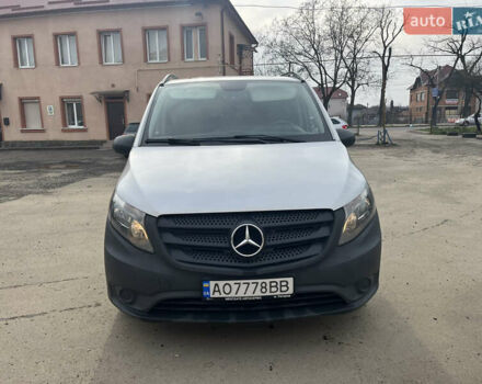 Мерседес Вито, объемом двигателя 2.14 л и пробегом 259 тыс. км за 23500 $, фото 3 на Automoto.ua