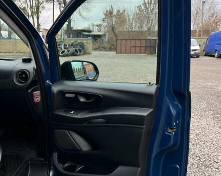 Мерседес Вито, объемом двигателя 2.14 л и пробегом 300 тыс. км за 17300 $, фото 11 на Automoto.ua