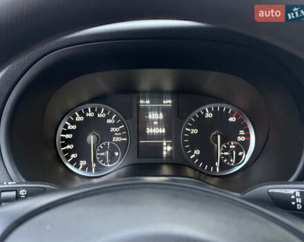 Мерседес Вито, объемом двигателя 2.14 л и пробегом 344 тыс. км за 24650 $, фото 15 на Automoto.ua