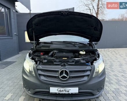 Мерседес Вито, объемом двигателя 2.14 л и пробегом 344 тыс. км за 24650 $, фото 25 на Automoto.ua