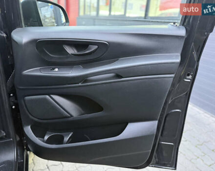 Мерседес Вито, объемом двигателя 2.14 л и пробегом 344 тыс. км за 24650 $, фото 22 на Automoto.ua