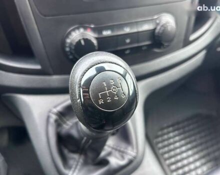 Мерседес Вито, объемом двигателя 2.1 л и пробегом 255 тыс. км за 25990 $, фото 18 на Automoto.ua