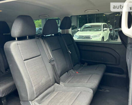 Мерседес Вито, объемом двигателя 2.2 л и пробегом 260 тыс. км за 21800 $, фото 9 на Automoto.ua