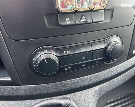 Мерседес Вито, объемом двигателя 2.1 л и пробегом 255 тыс. км за 25990 $, фото 19 на Automoto.ua