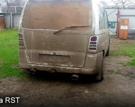 Мерседес Вито, объемом двигателя 2.3 л и пробегом 750 тыс. км за 2300 $, фото 10 на Automoto.ua