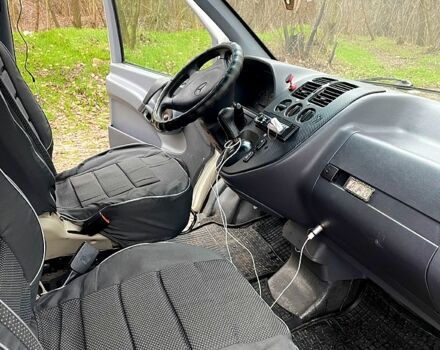 Мерседес Вито, объемом двигателя 2.3 л и пробегом 396 тыс. км за 4700 $, фото 10 на Automoto.ua