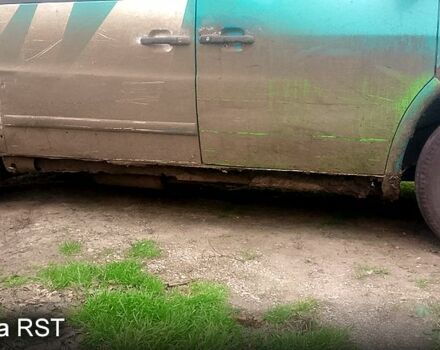 Мерседес Вито, объемом двигателя 2.3 л и пробегом 750 тыс. км за 2300 $, фото 4 на Automoto.ua