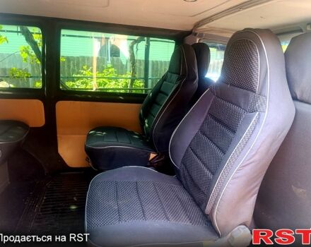 Мерседес Вито, объемом двигателя 2.2 л и пробегом 350 тыс. км за 5699 $, фото 11 на Automoto.ua