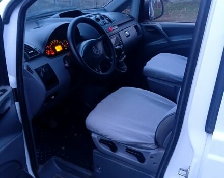 Мерседес Вито, объемом двигателя 2.2 л и пробегом 245 тыс. км за 7400 $, фото 6 на Automoto.ua