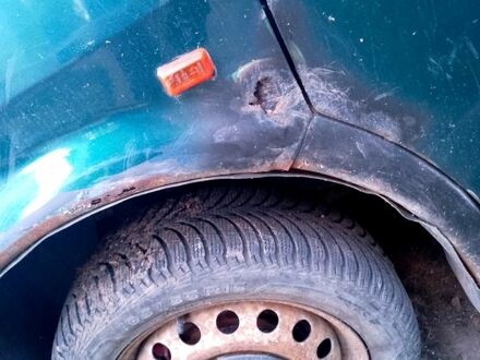 Мерседес Віто, об'ємом двигуна 2.3 л та пробігом 560 тис. км за 3500 $, фото 1 на Automoto.ua