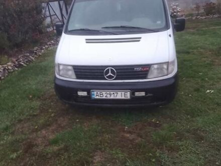 Мерседес Вито, объемом двигателя 2.15 л и пробегом 380 тыс. км за 3500 $, фото 1 на Automoto.ua