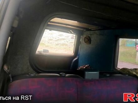 Мерседес Віто, об'ємом двигуна 2.2 л та пробігом 290 тис. км за 3000 $, фото 1 на Automoto.ua