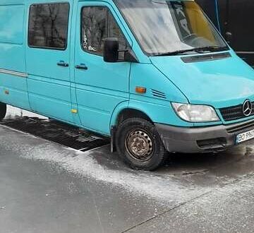 Мерседес Віто, об'ємом двигуна 2.15 л та пробігом 400 тис. км за 8500 $, фото 1 на Automoto.ua