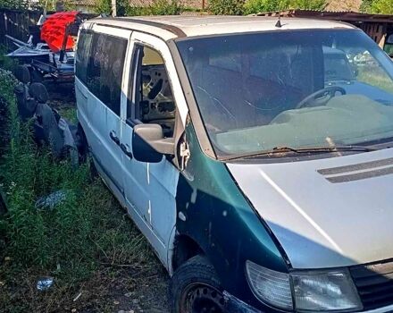 Мерседес Вито, объемом двигателя 2.2 л и пробегом 303 тыс. км за 550 $, фото 1 на Automoto.ua