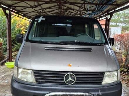 Мерседес Вито, объемом двигателя 2.2 л и пробегом 300 тыс. км за 5200 $, фото 1 на Automoto.ua